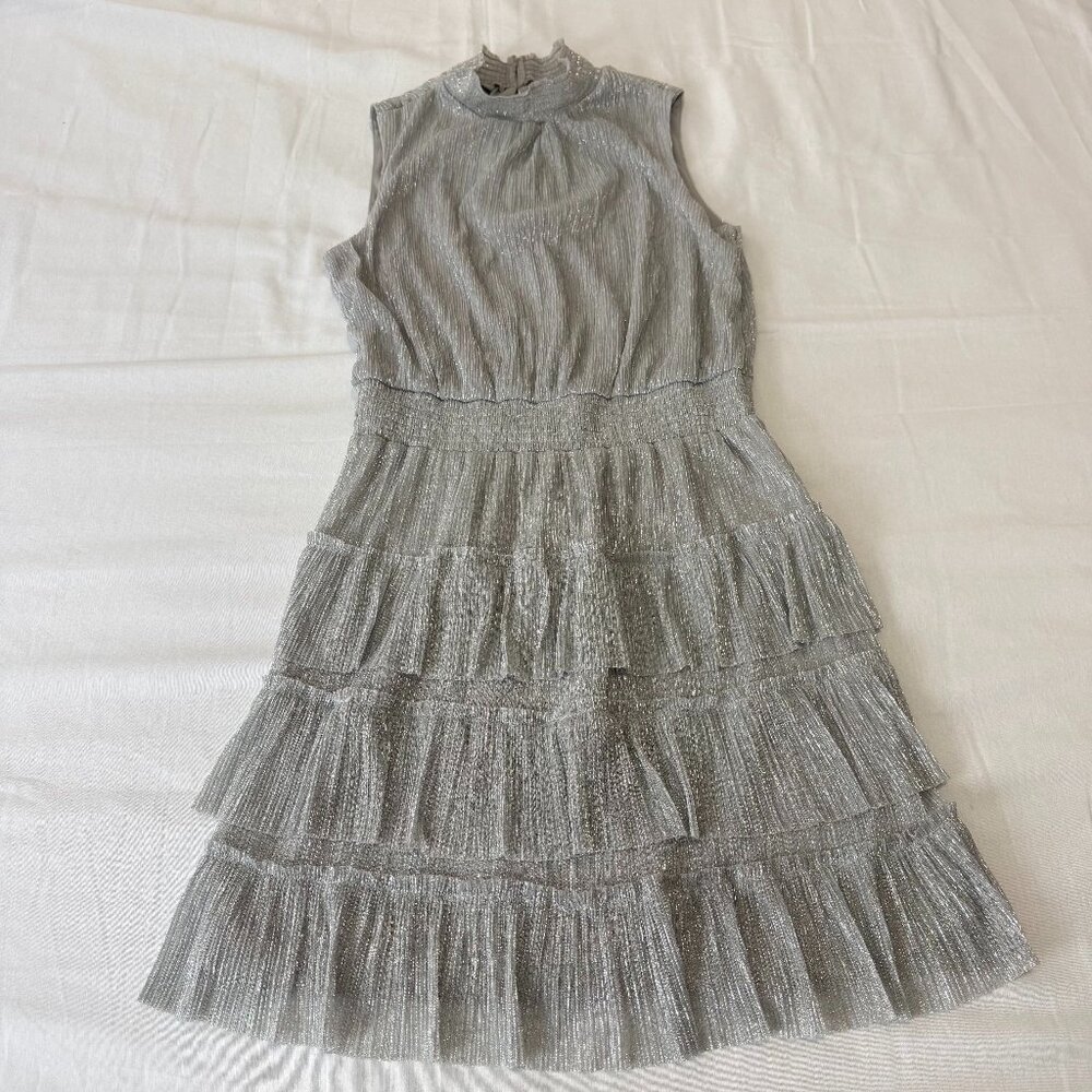 Silver Metallic Ruffle Dress Sleeveless Tiered Party Cocktail Holiday Med/Large